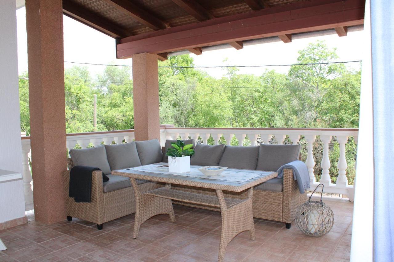 Apartment Noel Sveti Vid-Miholjice Экстерьер фото